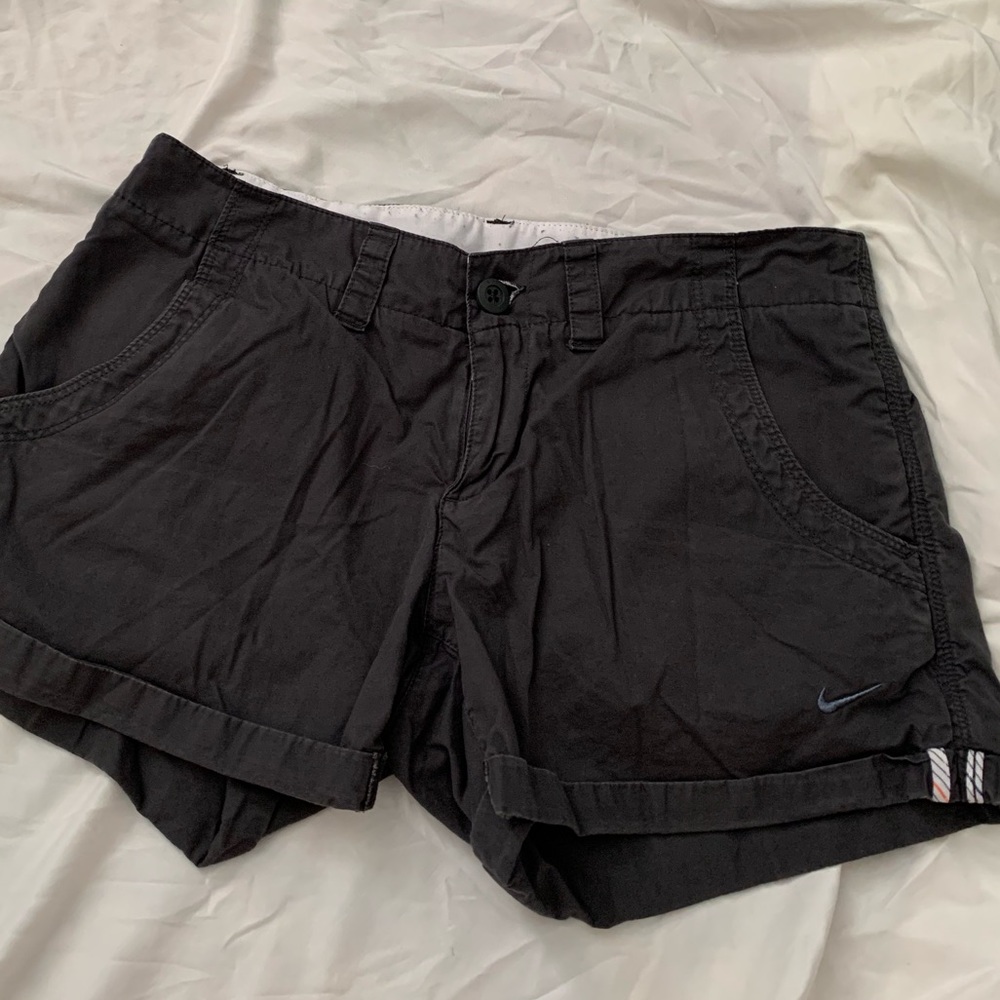 Nike, cuffed women’s shorts- size 6